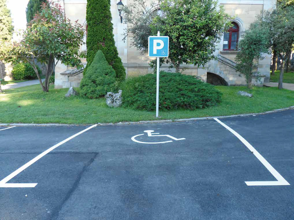 Servicio aparcamiento movilidad reducida