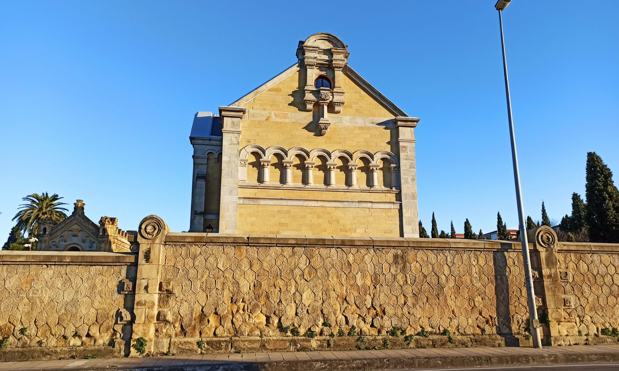 Muro cementerio