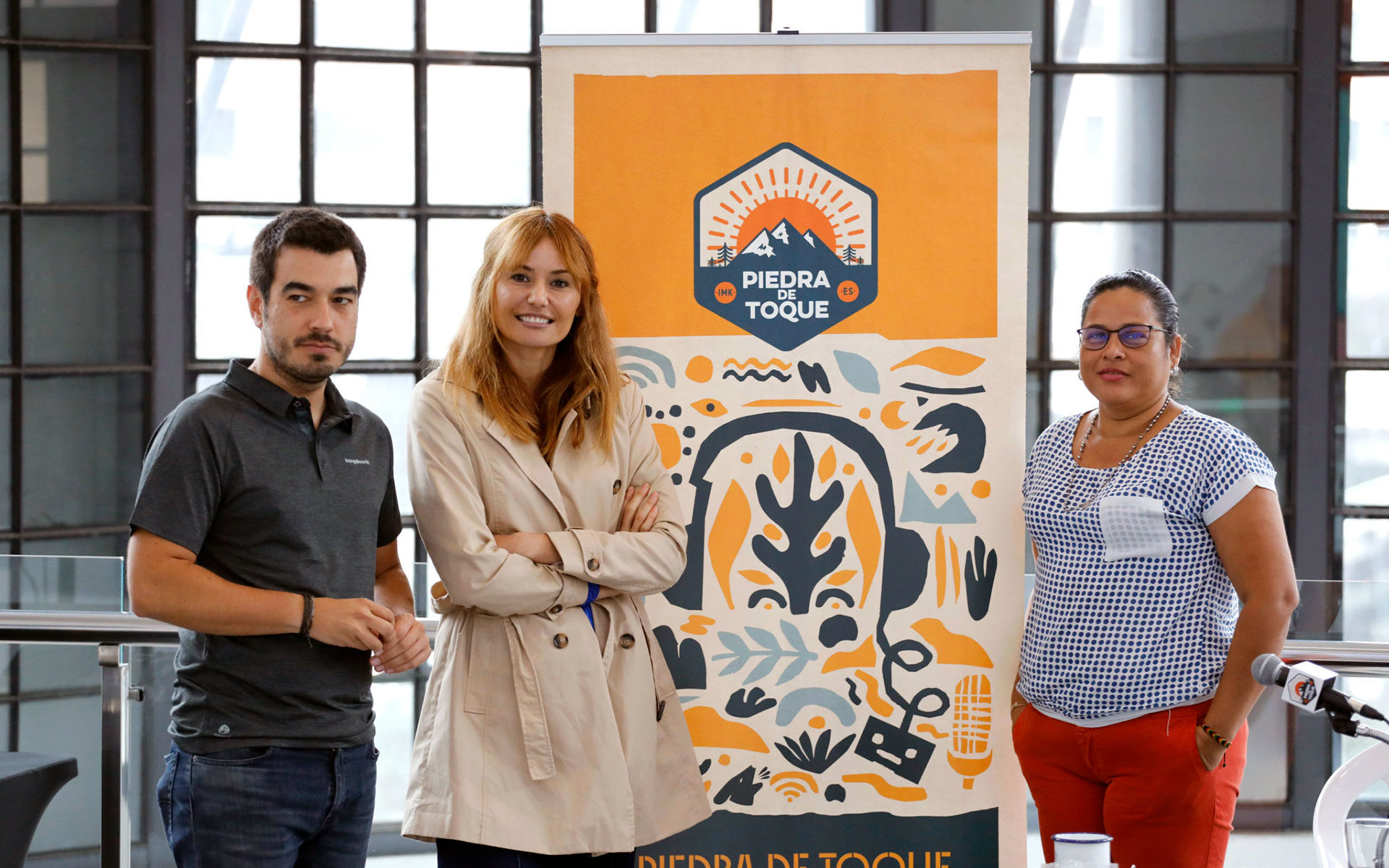 Foto de familia de las personas que han intervenido en el programa