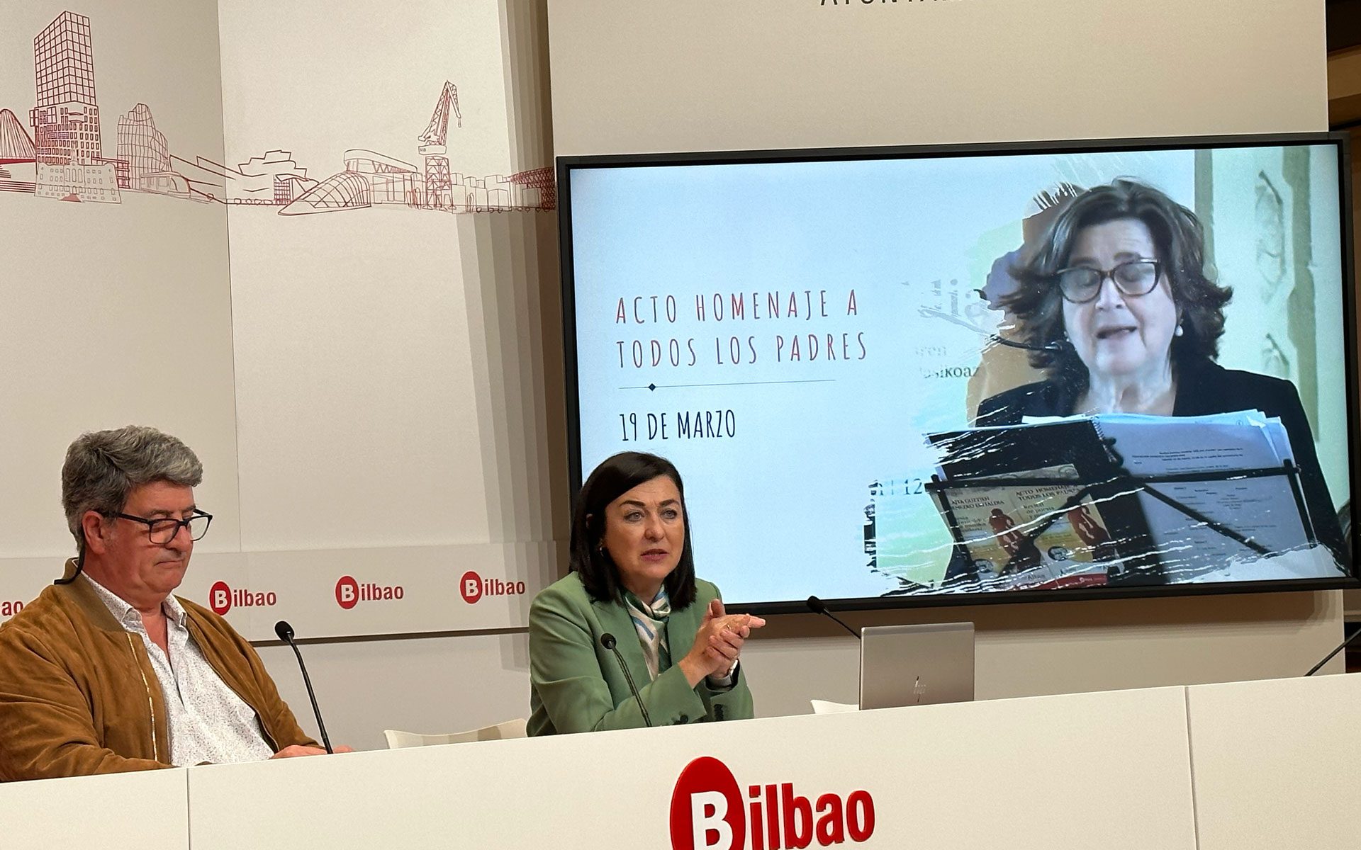 Yolanda Díez y José Antonio Fernández Celada ofreciendo rueda de prensa a los medios de comunicación